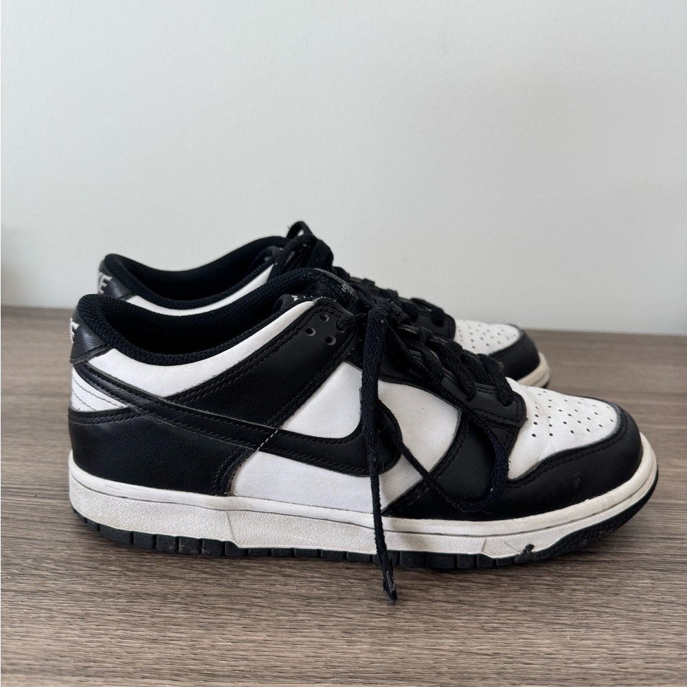 Nike Panda Sneakers